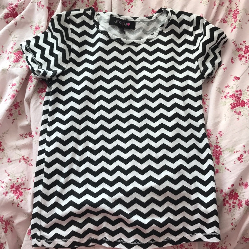 black & white tshirt